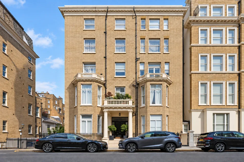 Queen's Gate Place, London — External